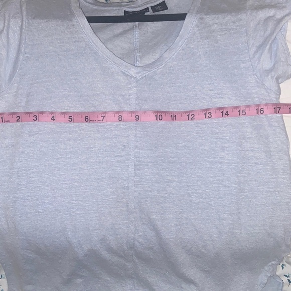 Tahari Light Blue V-Neck Short Sleeve Tee - Slub Knit 100% Linen Size M - Picture 4 of 5